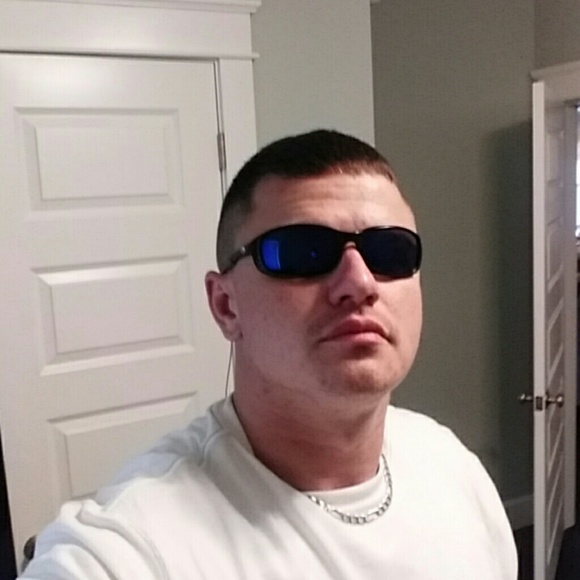 Meet your Posher, Malcolm - Picture 1 of 1